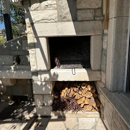 Romantic Stone- Studio Apartman Omiš Exterior foto