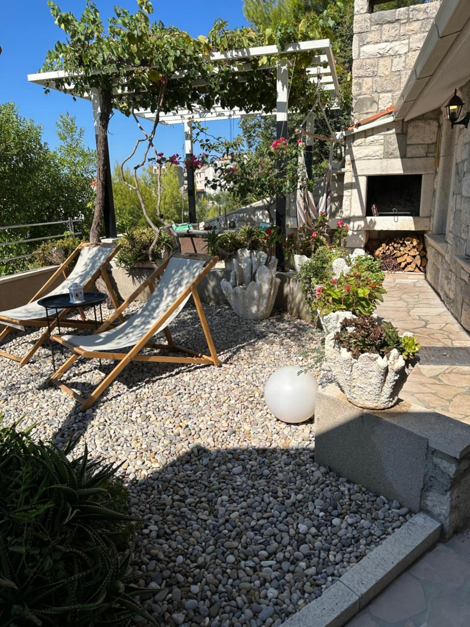 Romantic Stone- Studio Apartman Omiš Exterior foto